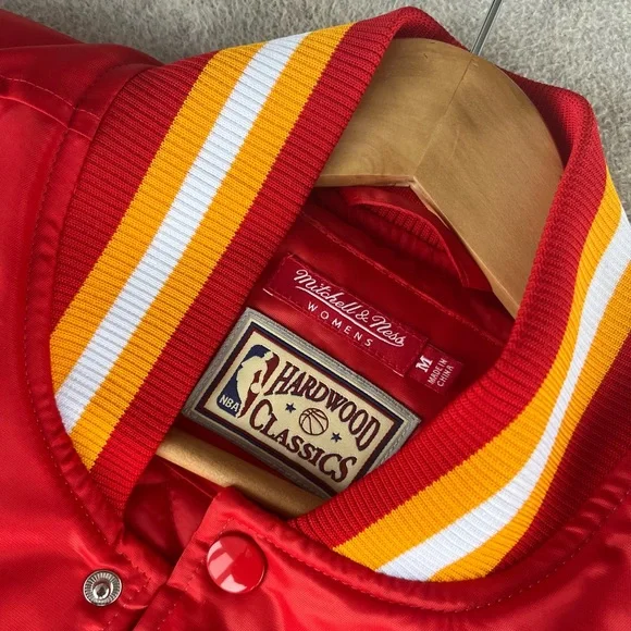 Kansas City Chiefs Bomber Women’s Jacket, size medium. - Picture 10 of 11